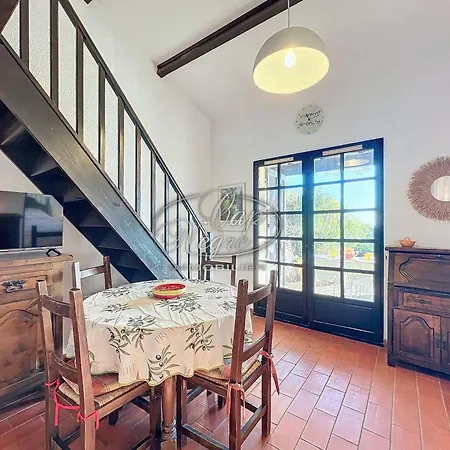 Vakantiehuis Mazet T2 Pour 4 Pers Avec Jardin Vue Avec Piscine Au Mas De Pramousquier *