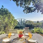 Holiday home Mazet T2 Pour 4 Pers Avec Jardin Vue Avec Piscine Au Mas De Pramousquier