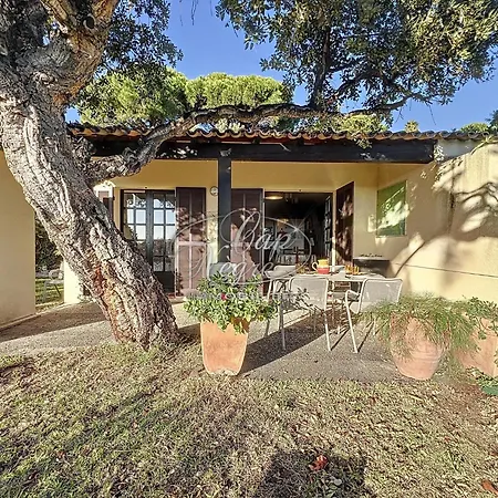 Mazet T2 Pour 4 Personnes Avec Jardin Vue Au Mas De Pramousquier Ferienhaus *
