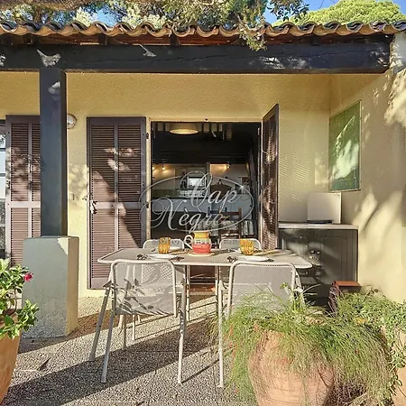 Ferienhaus Mazet T2 Pour 4 Personnes Avec Jardin Vue Au Mas De Pramousquier *