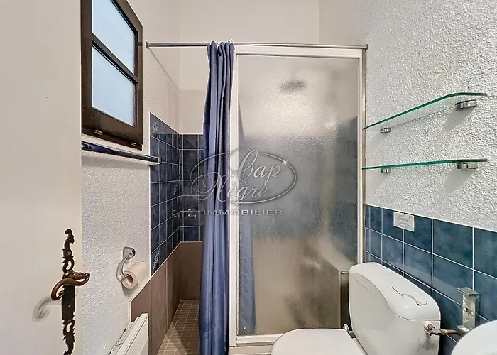 Mazet T2 Pour 4 Pers Avec Jardin Vue Avec Piscine Au Mas De Pramousquier * Le Lavandou